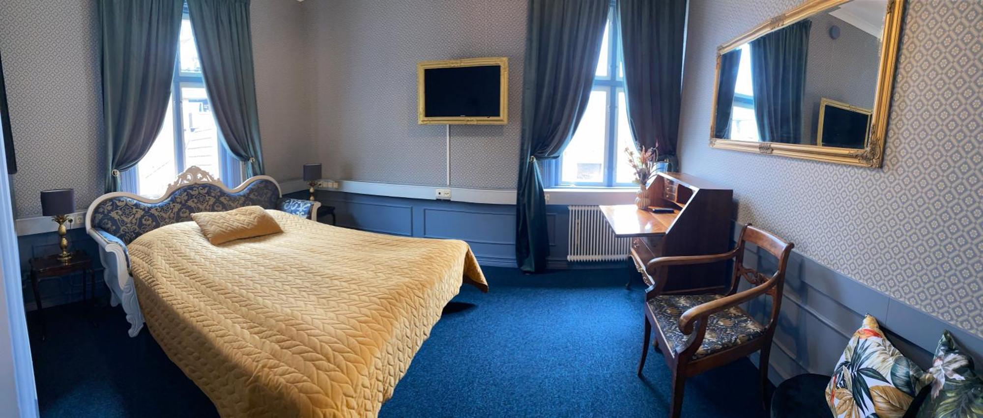 Jaernvaegshotellet B&B Skara Exteriér fotografie