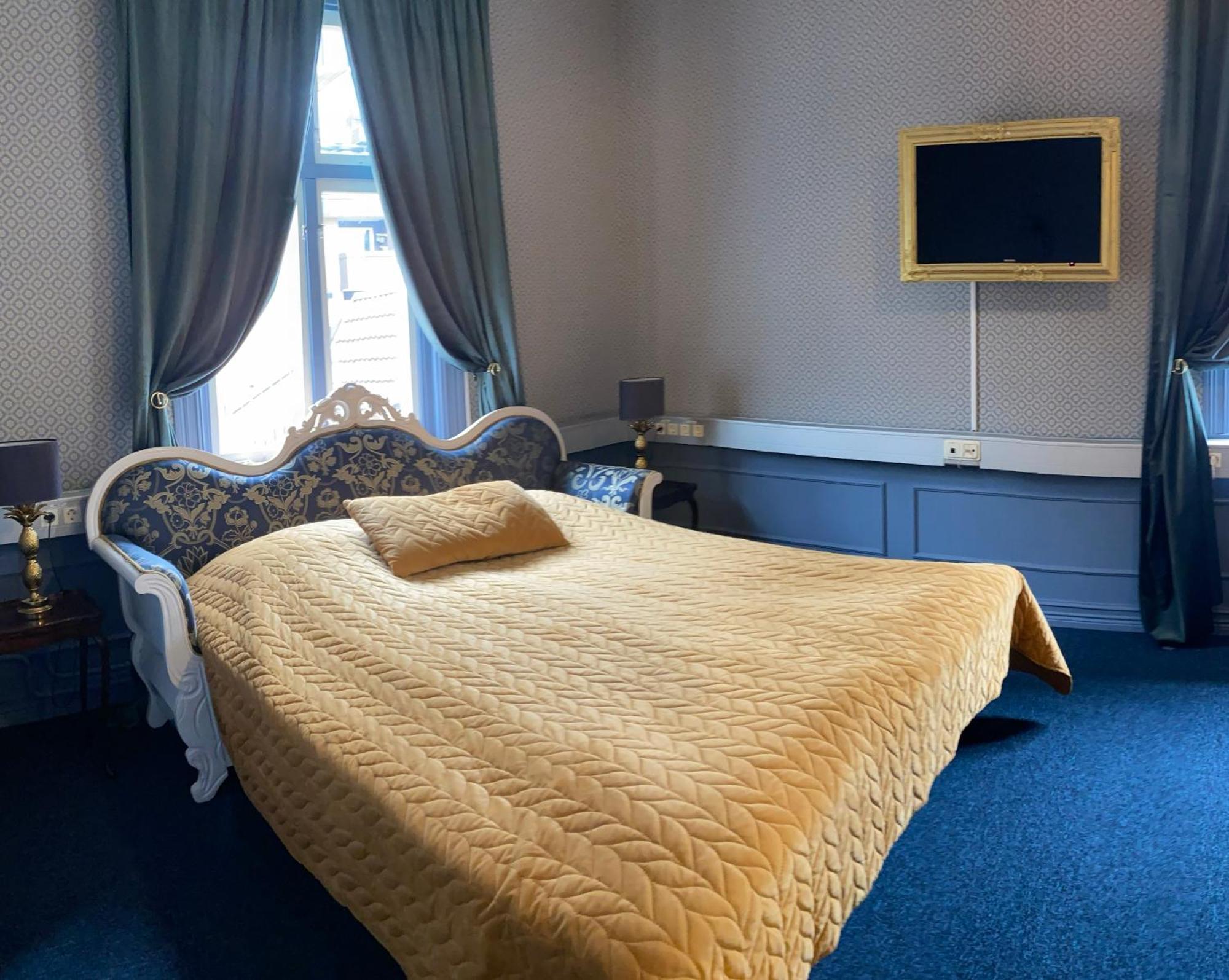Jaernvaegshotellet B&B Skara Exteriér fotografie