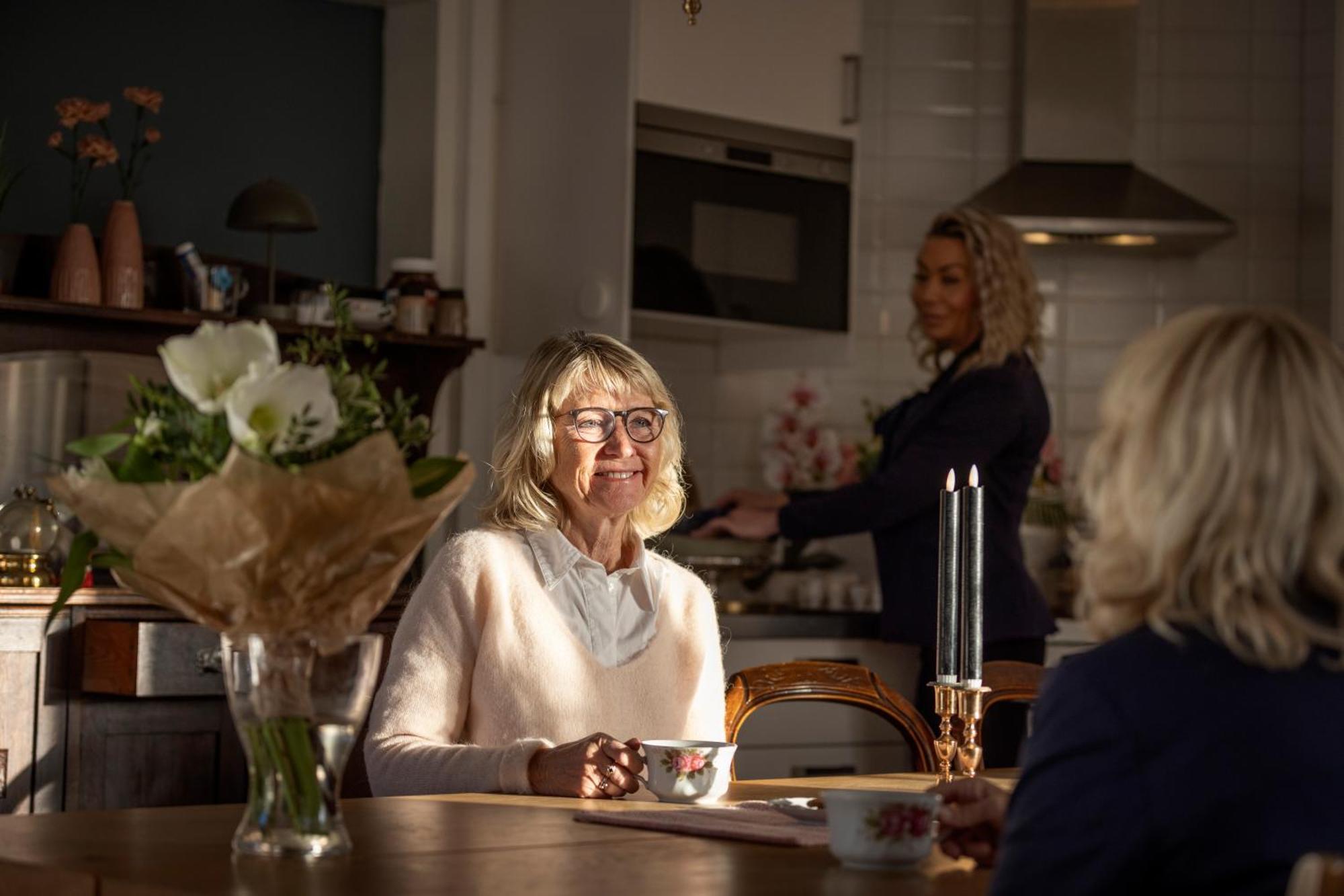 Jaernvaegshotellet B&B Skara Exteriér fotografie